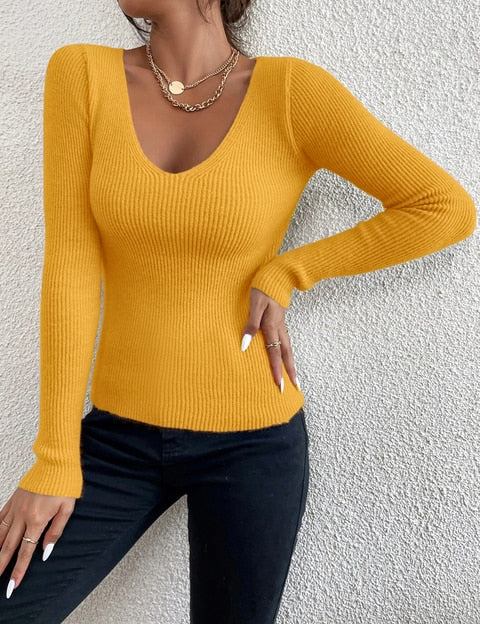 Nia - V-neck jumper knitted