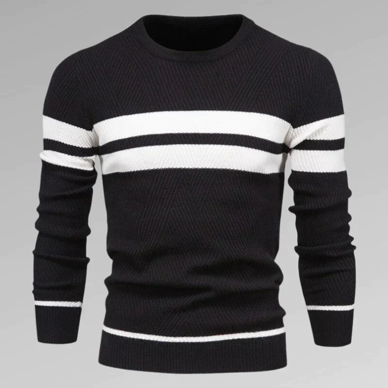 Cillian - Two horizontal stripes on a sweater