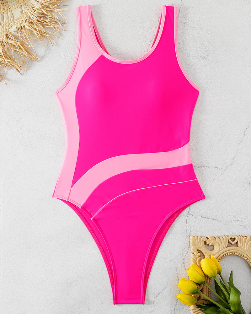 Lilliana - Chic swimwear with clashing hues