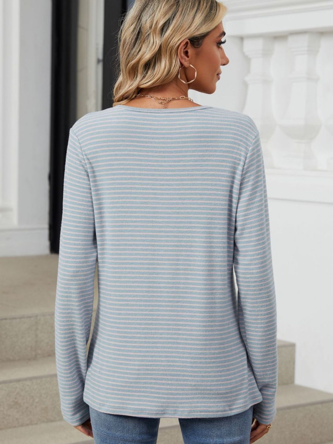 Yaretzi -  Long sleeved T-shirt with buttons