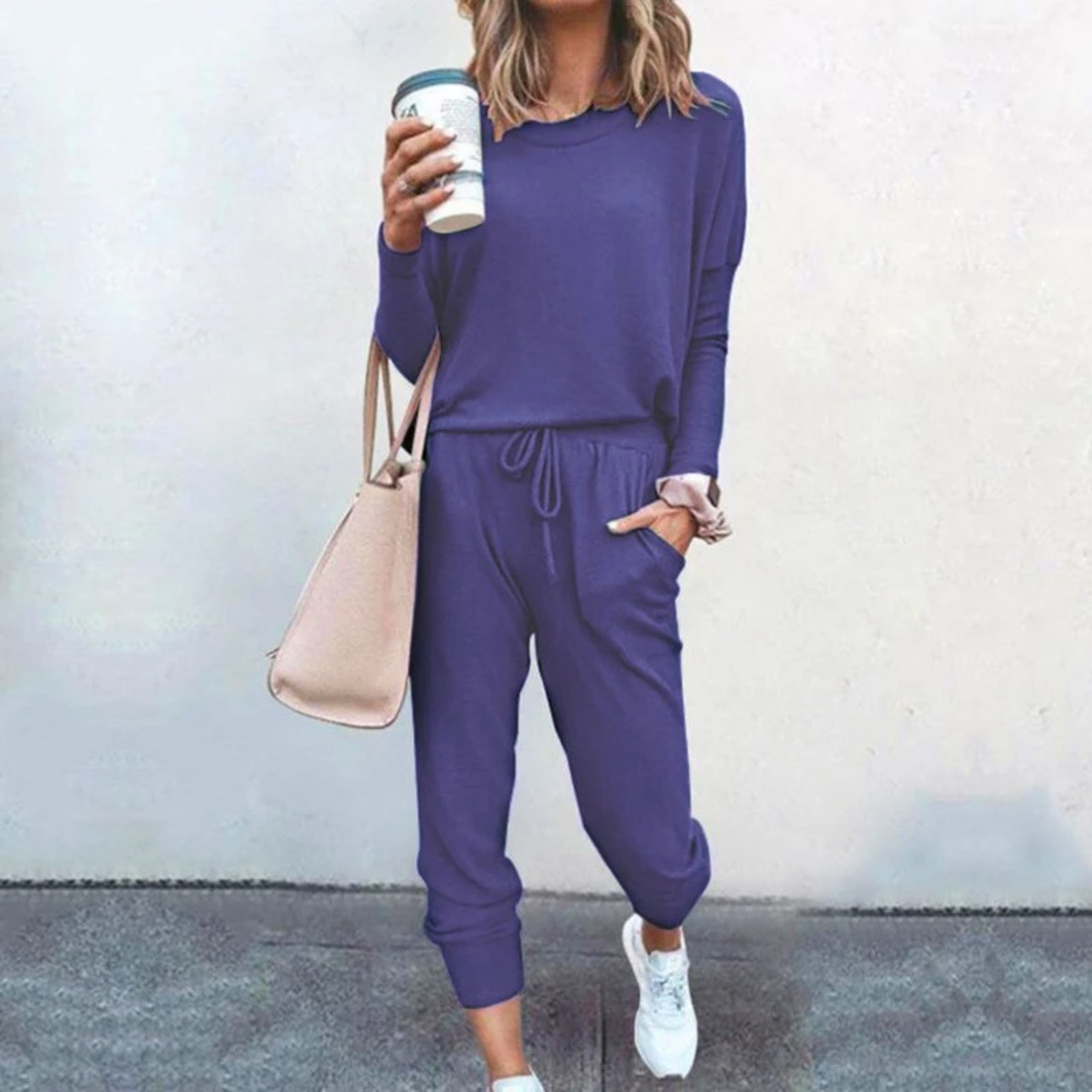 Brinley - A spacious and incredibly cozy women's tracksuit