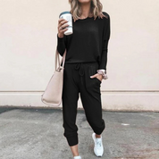 Brinley - A spacious and incredibly cozy women's tracksuit