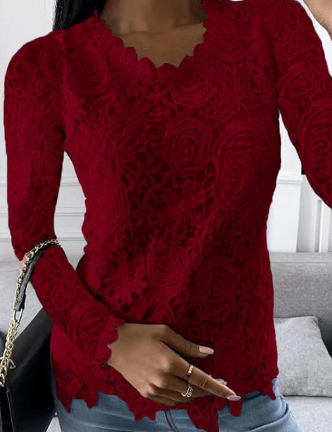 Marlee - An extended-sleeved top for women