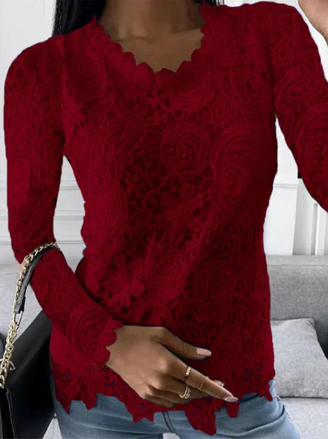 Marlee - An extended-sleeved top for women