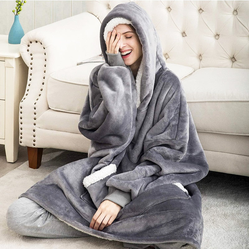 Janny - Lovely combination of soft hooded jacket and cozy blanket in one