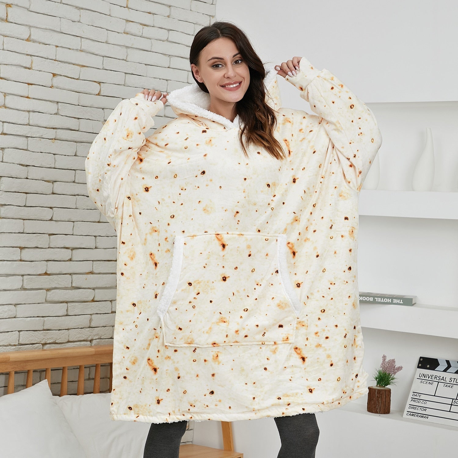 Janny - Lovely combination of soft hooded jacket and cozy blanket in one