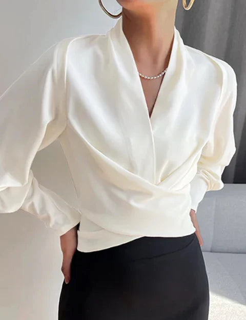 Brynn -  Women's blouses with puff sleeves and a V-neck