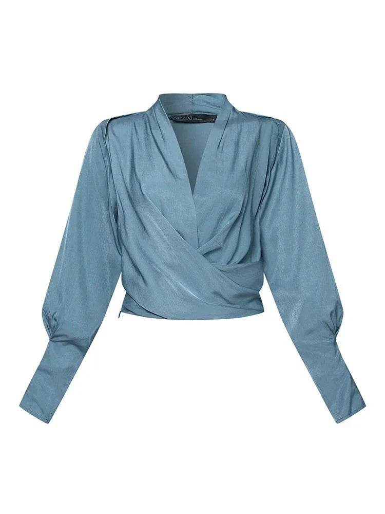 Brynn -  Women's blouses with puff sleeves and a V-neck