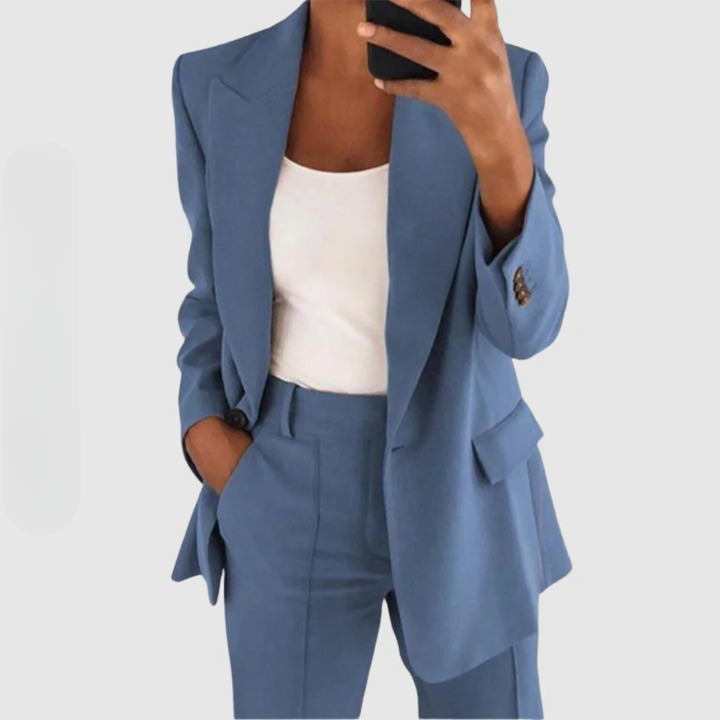 Sydney - A chic blazer set with sophisticated style