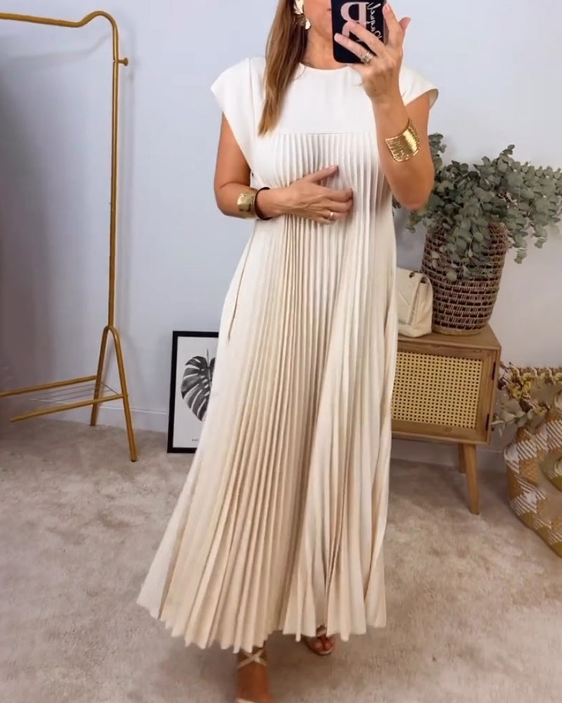 Lucy - Elegant pleated dress