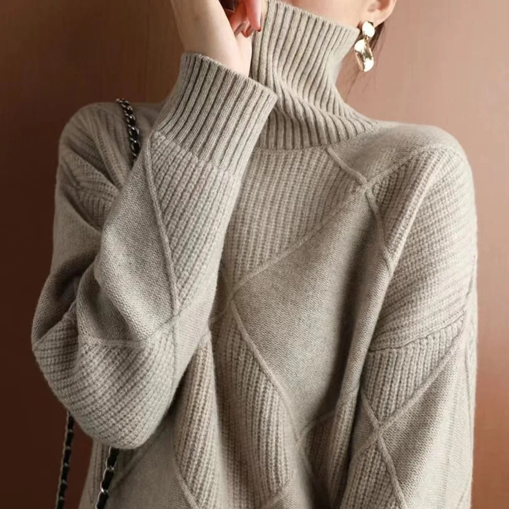 Saylor - Women's turtleneck sweater in cashmere