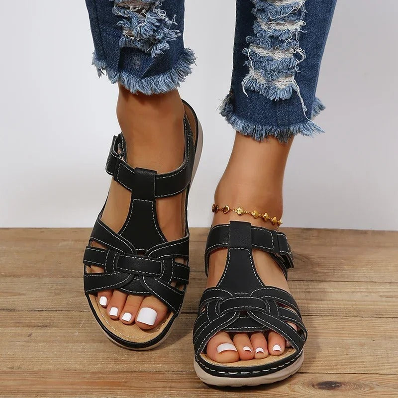 Ariyah - Orthopedic sandals made of leather